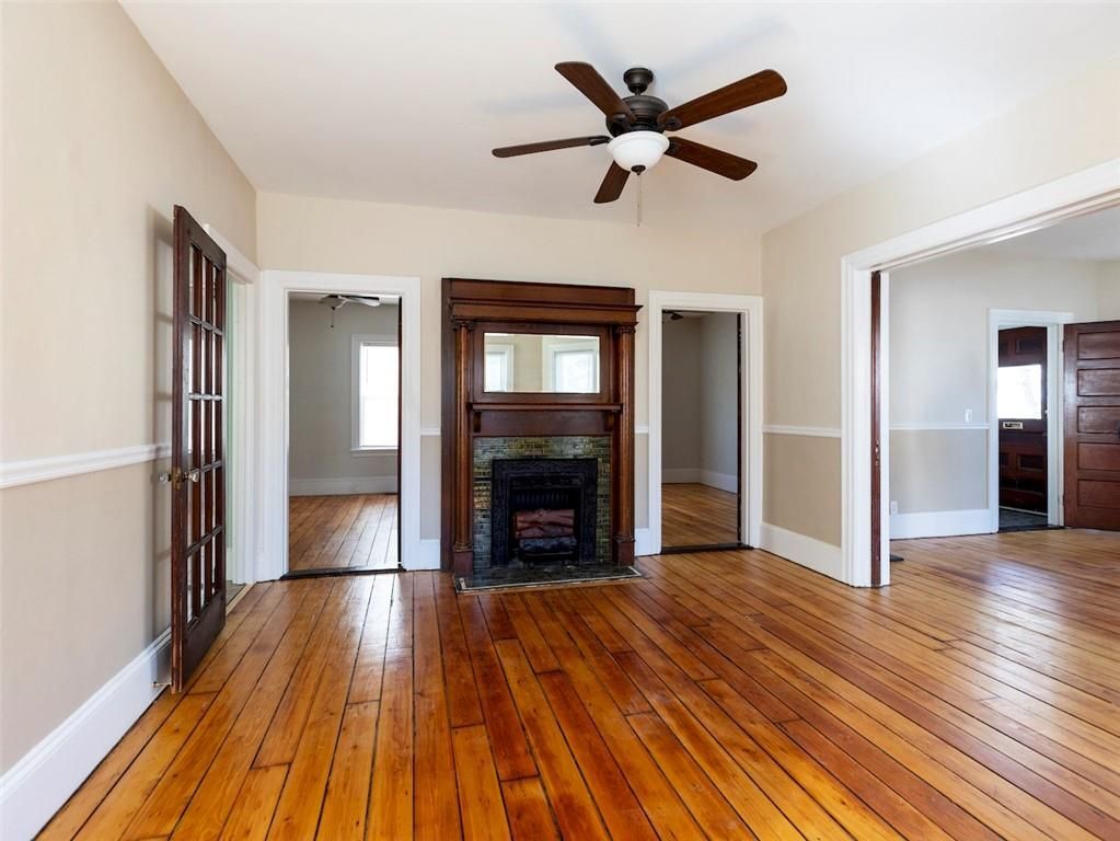 Building Photo - 18 Meader St