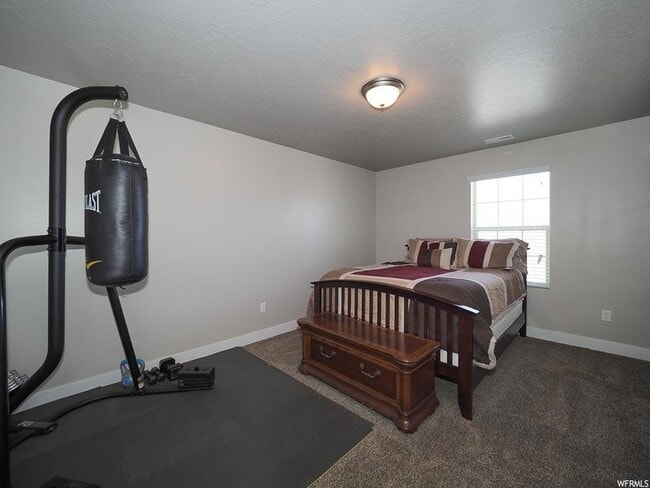 Building Photo - 1646 Venetian Way