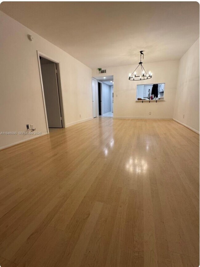 Building Photo - 9460 Poinciana Pl