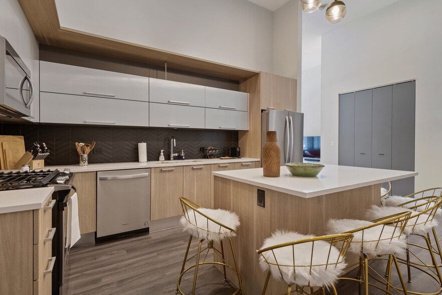 Building Photo - 29 S LaSalle St