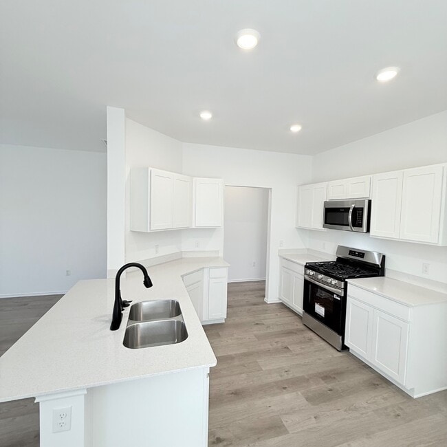 Building Photo - 1917 Rock Elm Dr