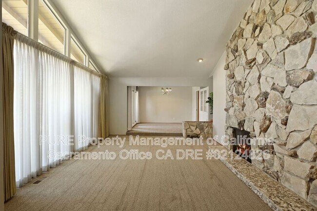 Building Photo - 160 Westcott Way