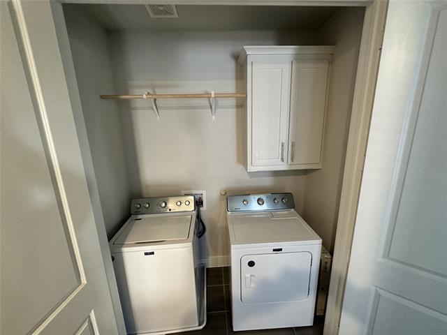 Building Photo - 8105 Radnor Rd