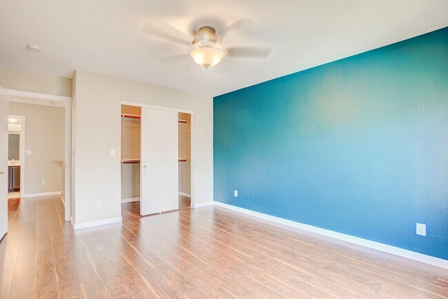 Building Photo - Status: Accepting Applications