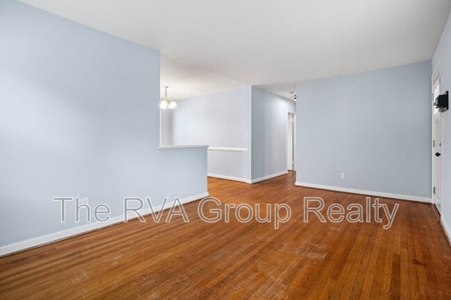 Building Photo - 3411 Oxnard Rd