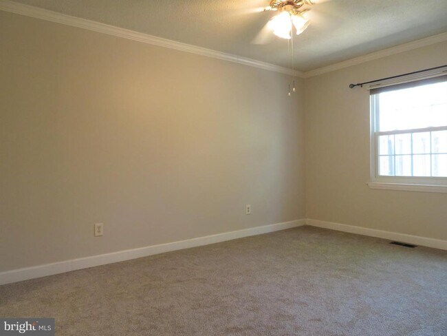 Building Photo - 126 Berwick Pl