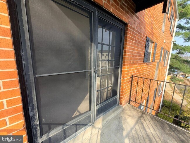 Building Photo - 434 N Armistead St