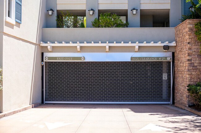 Building Photo - 3 Bedroom + 2 Bathroom Condo | Seabridge | Oxnard | Unfurnished