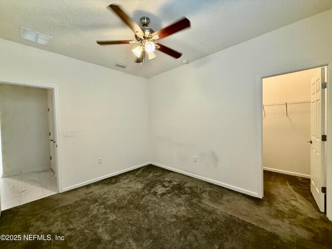 Building Photo - 9605 Price Park Dr