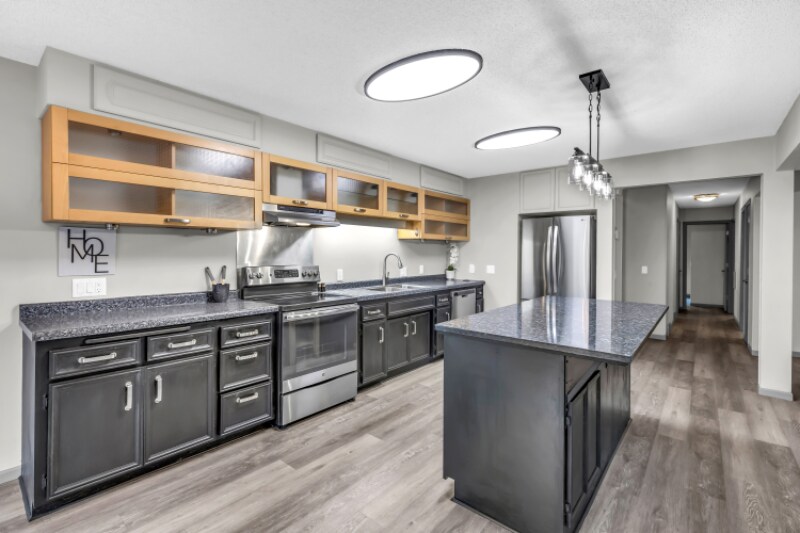 Building Photo - 1227 Flicker Cir