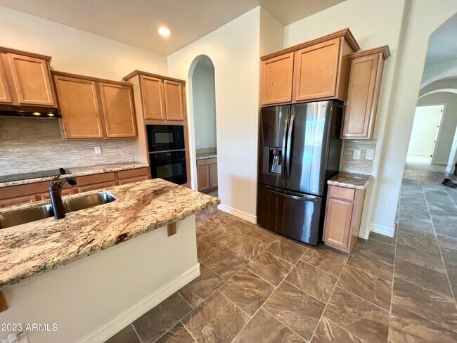 Building Photo - 8628 N Pierre Ct
