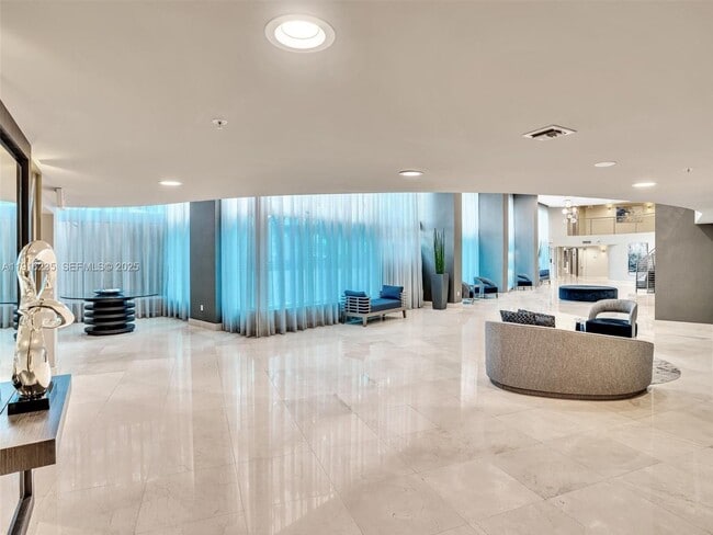 Building Photo - 3370 Hidden Bay Dr