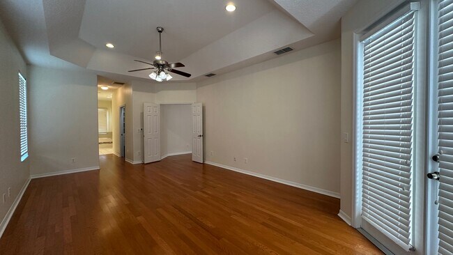 Building Photo - 1653 Cherry Ridge Dr