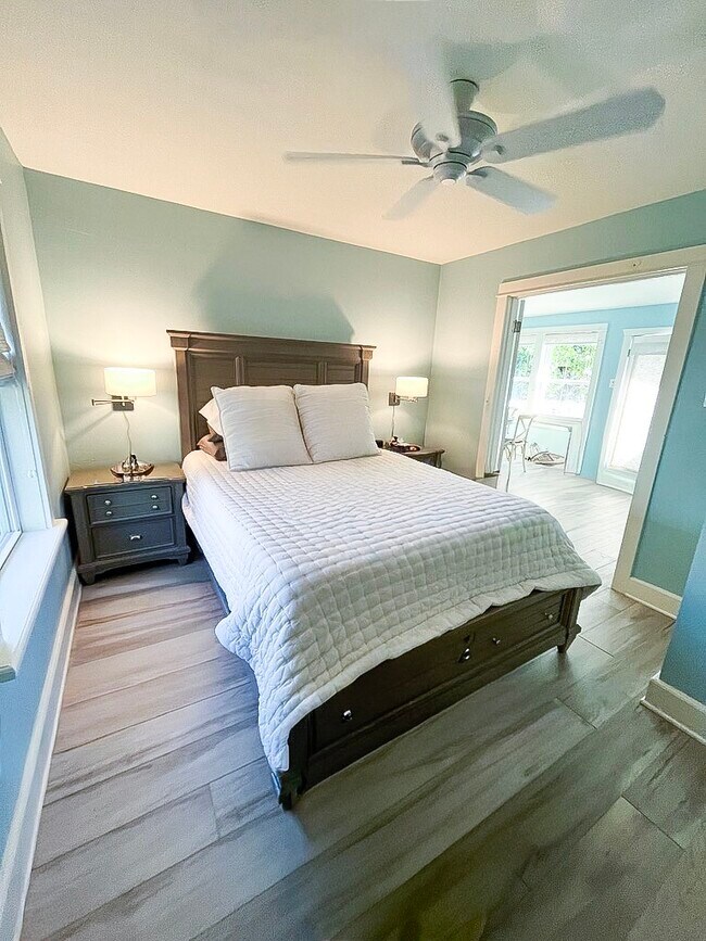 Building Photo - 3012 Avenue O 1/2