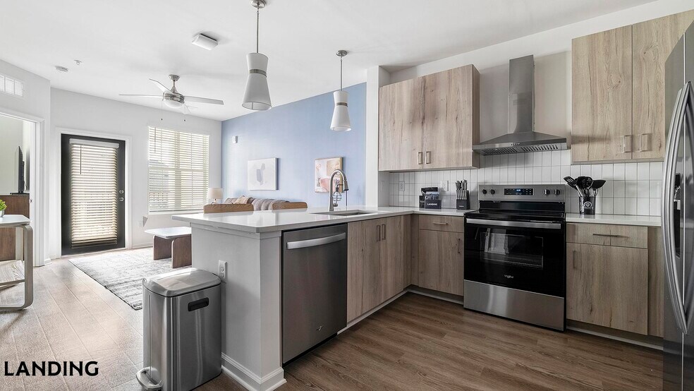 Building Photo - 2800 Milan Ct