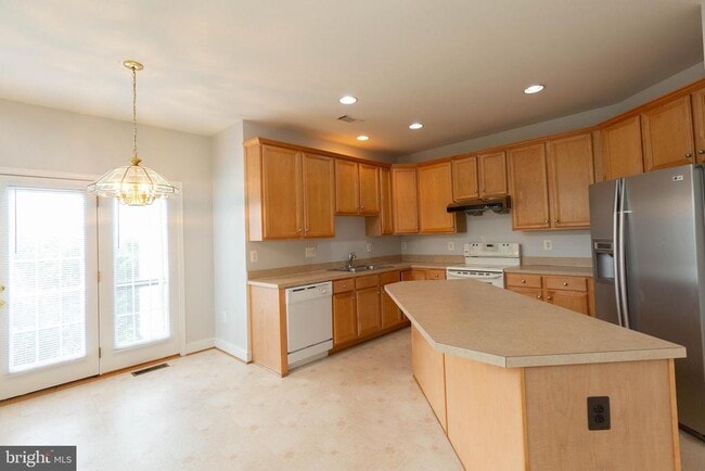 Building Photo - 391 Sheerer Dr
