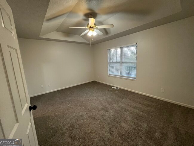 Building Photo - 507 Lakeshore Dr