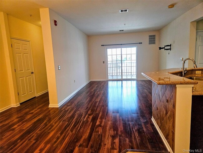 Building Photo - 934 Tower Ridge Cir