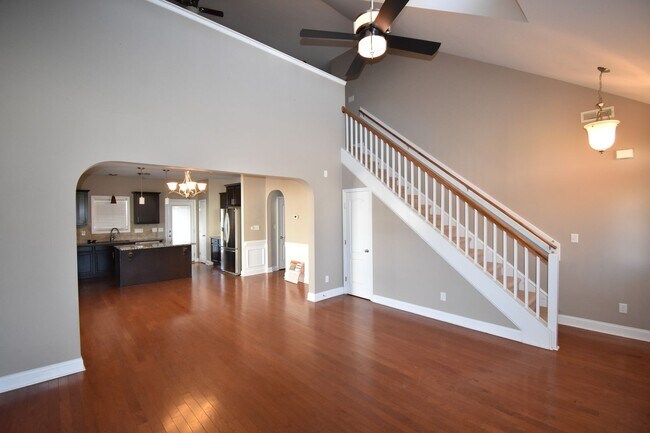Building Photo - 4 Bedrooms and 2.5 Bath in Patriot Park Vi...