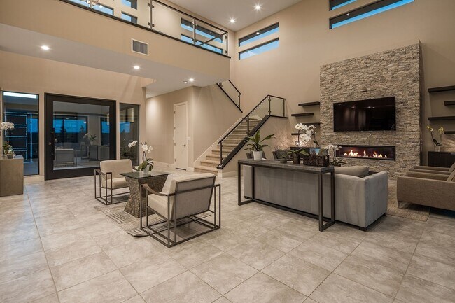 Building Photo - Luxury Home located in The Ridges of Summe...