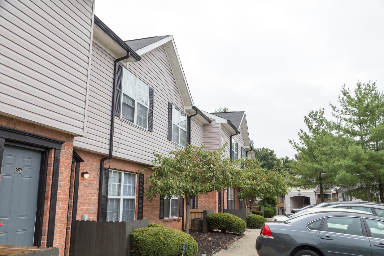 The Pointe At Stoneybrook Louisville Ky Apartment Finder