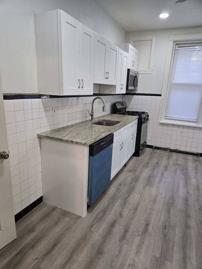 Building Photo - 927 N Fallon St