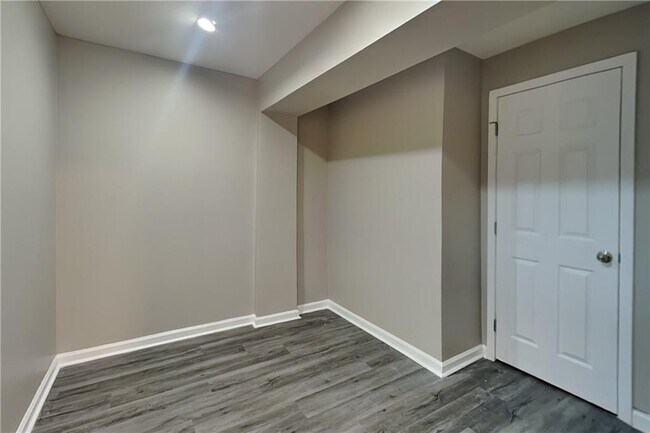 Building Photo - 1461 Rosewood Creek Dr