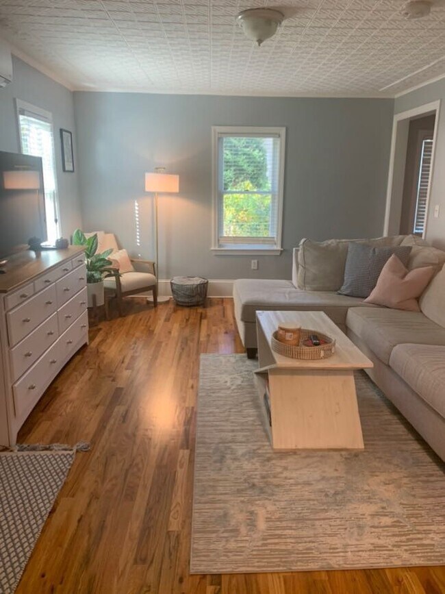 53 W Plain St 53 W Plain St Wayland MA 01778 Apartment Finder