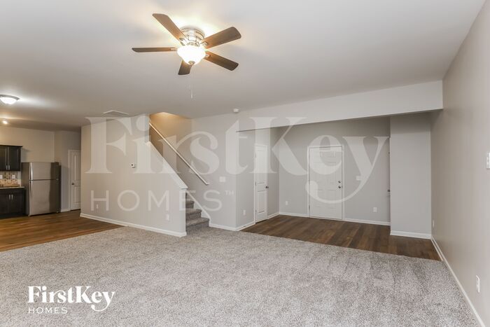 Building Photo - 840 Castilla Way