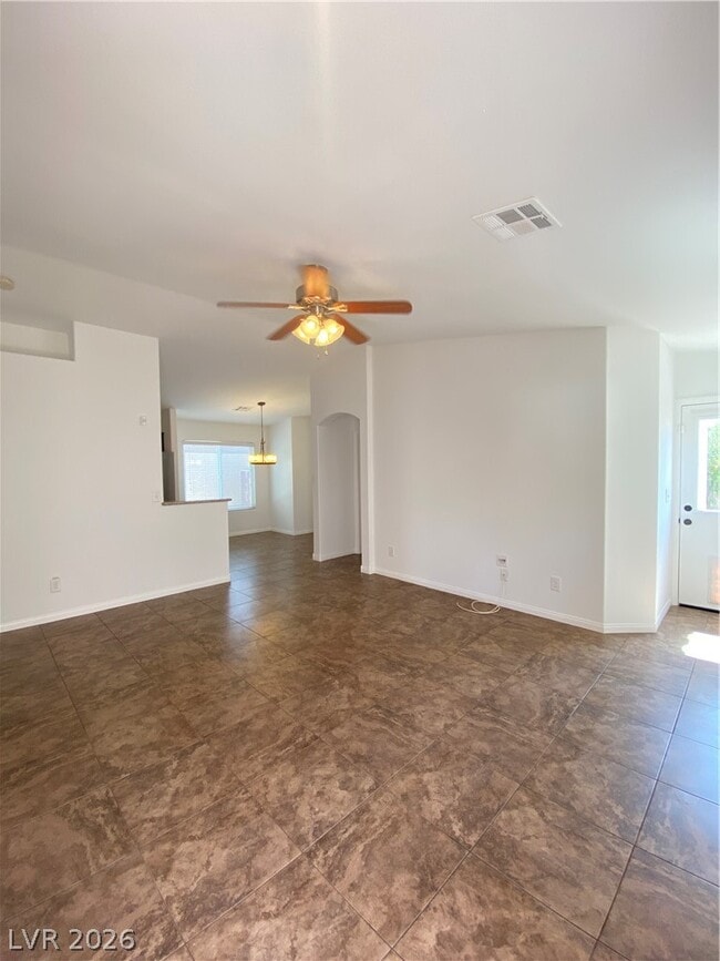 Building Photo - 2311 Silver Crew Pass