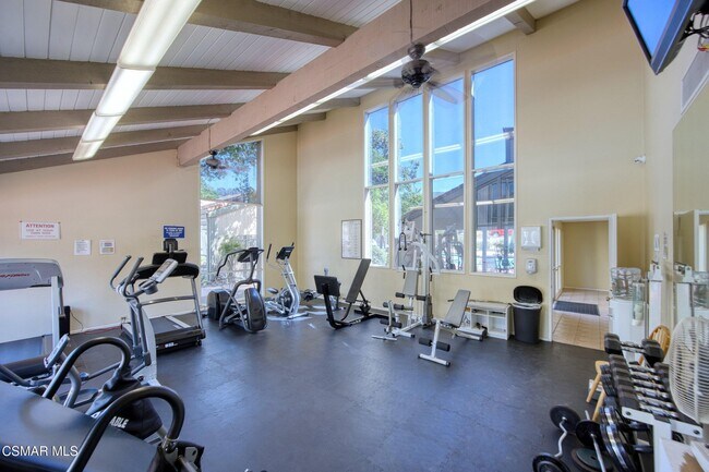 Building Photo - 254 Sequoia Ct