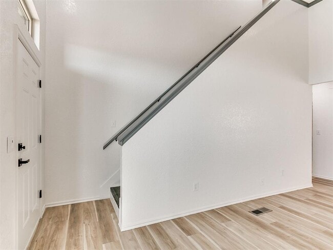 Building Photo - 3504 Quail Run Dr