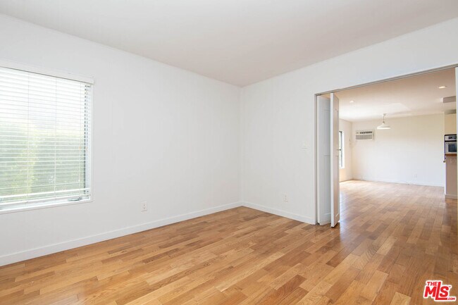 Building Photo - 8233 Blackburn Ave