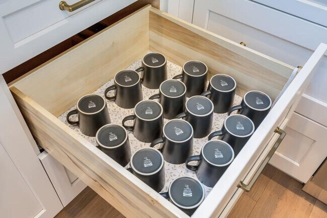 Building Photo - 115 110th Pl SE