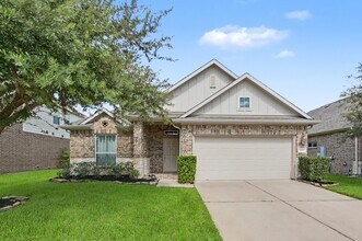 Building Photo - 21327 Somerset Shores Crossing