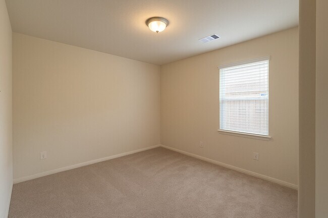 Building Photo - 21311 Slate Bend Dr