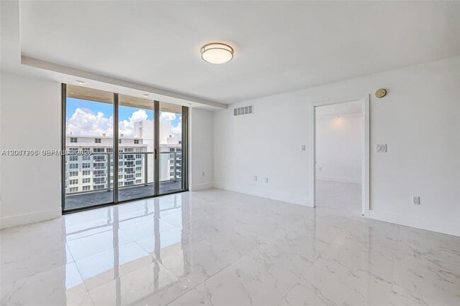 Building Photo - 5701 Collins Ave