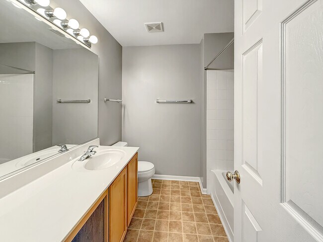 Building Photo - 3078 Falling Waters Ln