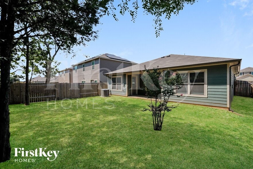 Building Photo - 1310 Barrel Dr