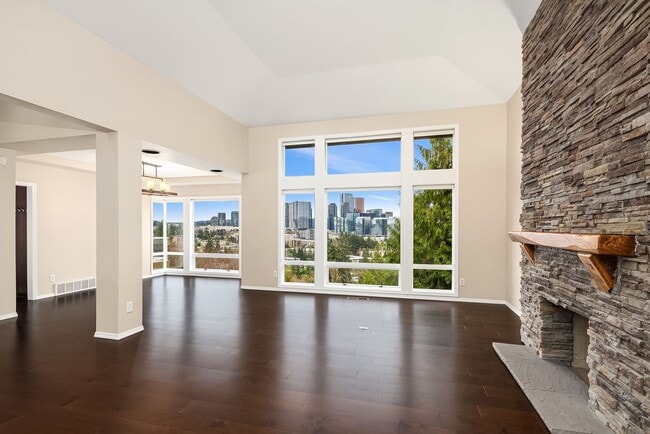 Building Photo - 9610 SE 7th St