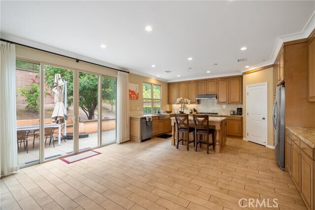 Building Photo - 61 Crestwick