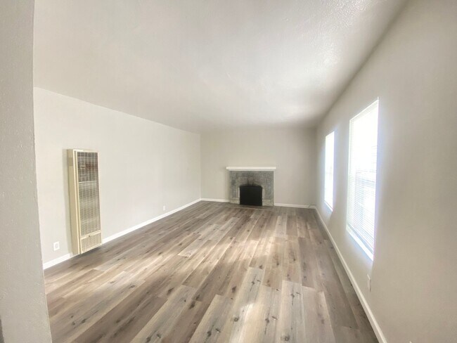 Building Photo - 3738-3742 Randolph Ave