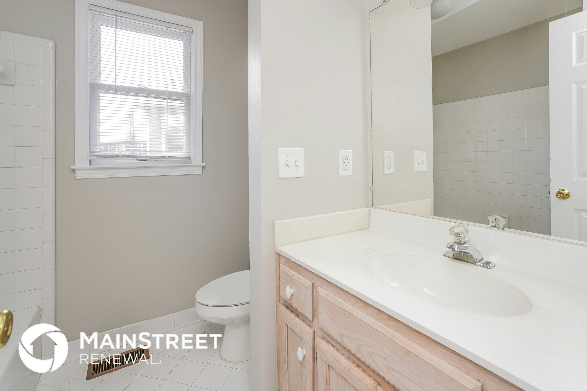 Building Photo - 5416 Roxborough Point