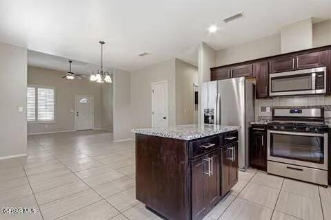 Building Photo - 456 Prime Desert Dr