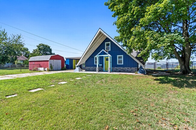 Building Photo - 27 Delaware Dr