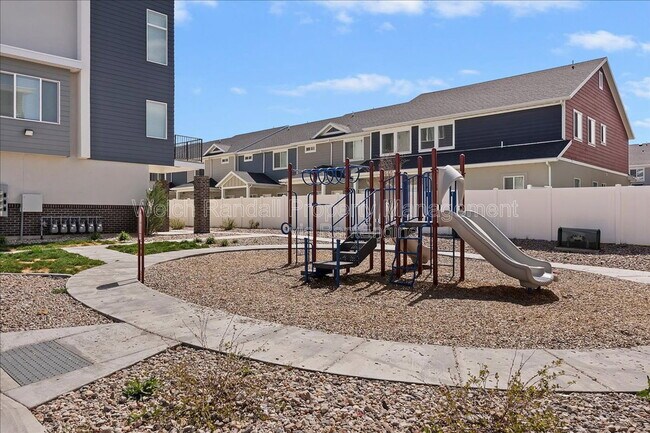 Building Photo - 2342 Leigh Ln