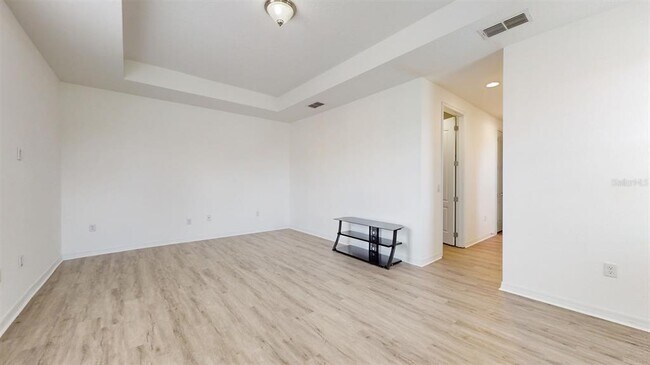 Building Photo - 14315 Swanley St