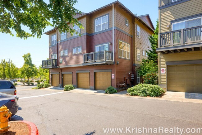 Building Photo - Spectacular 3BD* 2.5 BA* Condo*by Nike Wor...