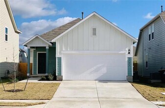 Building Photo - 1709 Adobe Walls Way