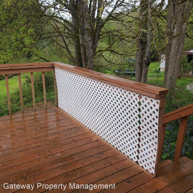 Building Photo - 2 br, 1 bath House - 580 SE Arcadia Road